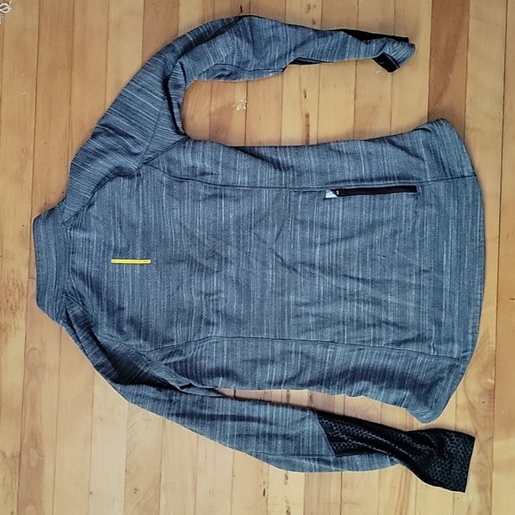 LOLË cold weather running top - Picture 4 of 5